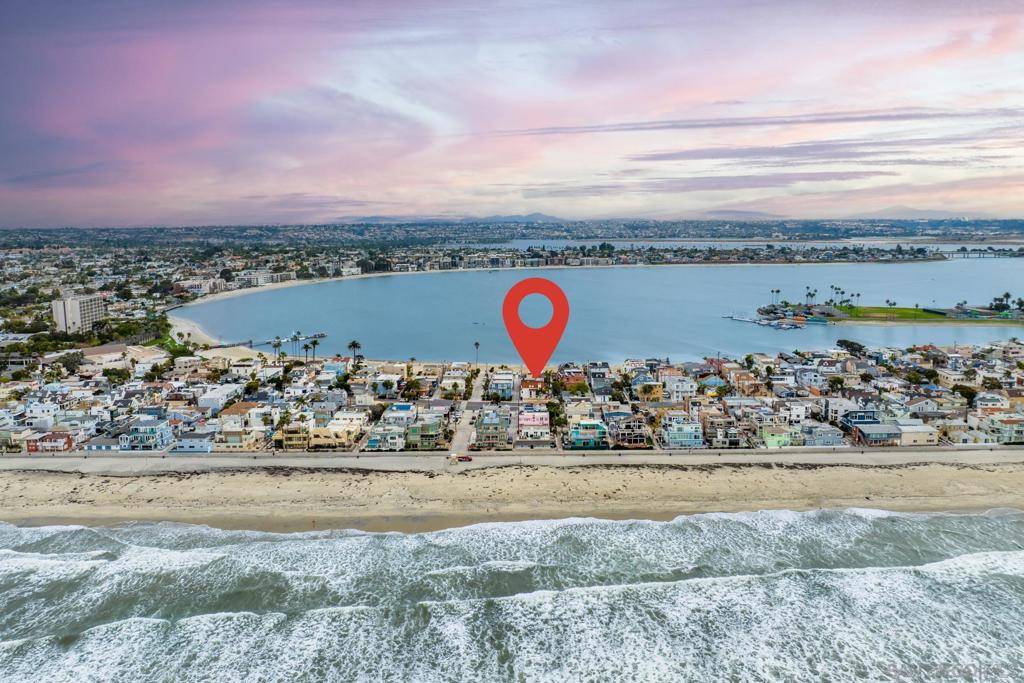 San Diego, CA 92109,810 Vanitie Ct