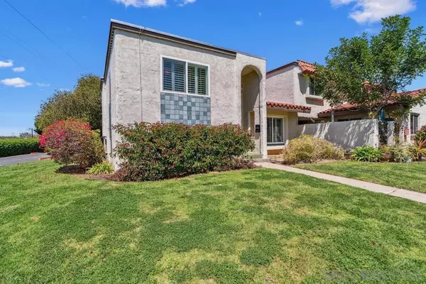 San Diego, CA 92117,4176 Balboa Way