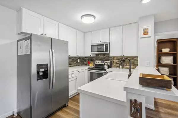 San Diego, CA 92109,4600 Lamont St ##4-103