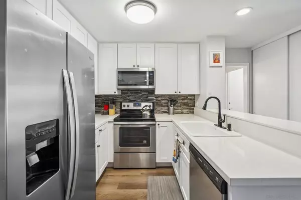 San Diego, CA 92109,4600 Lamont St ##4-103
