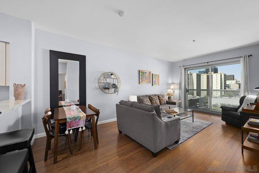 San Diego, CA 92101,445 Island Avenue #707
