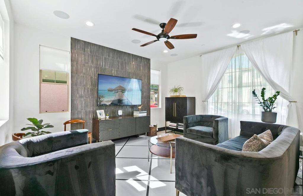 Chula Vista, CA 91913,2048 Avenida Andanza