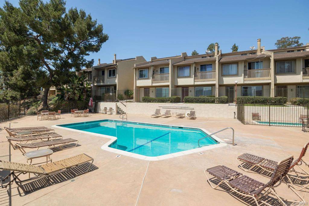 7700 Parkway Dr #4, La Mesa, CA 91942