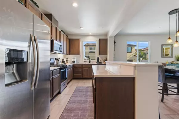 Chula Vista, CA 91913,1718 Signature Place #3