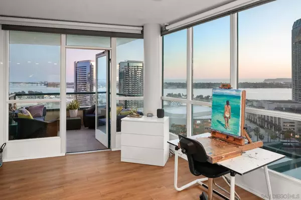 San Diego, CA 92101,555 Front St #1903