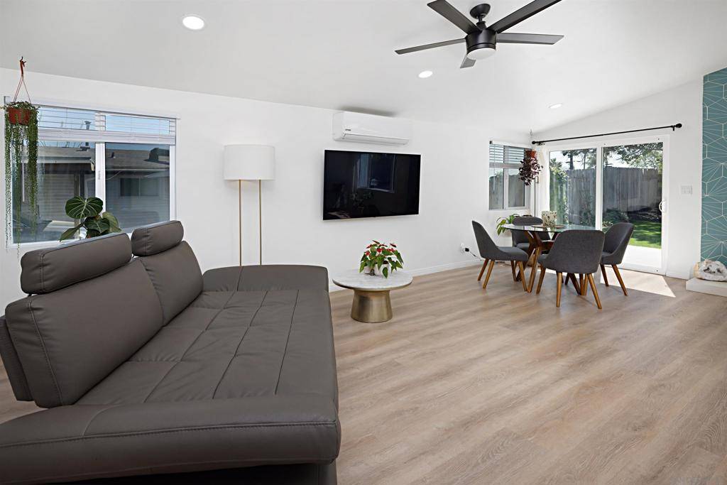 San Diego, CA 92123,9517 Ronda