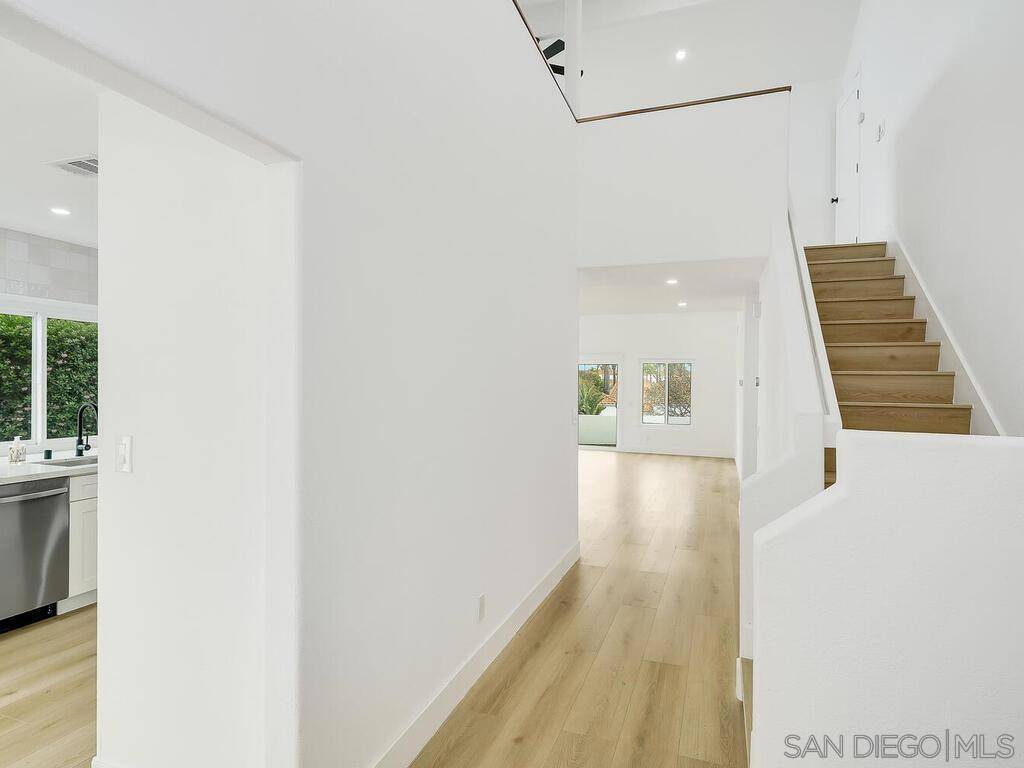 Oceanside, CA 92056,4951 DELOS WAY