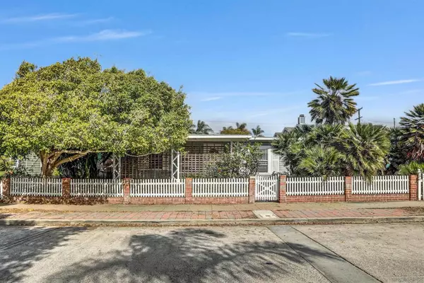 San Diego, CA 92107,4640 Greene St