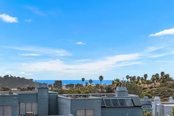 1046 America Way, Del Mar, CA 92014
