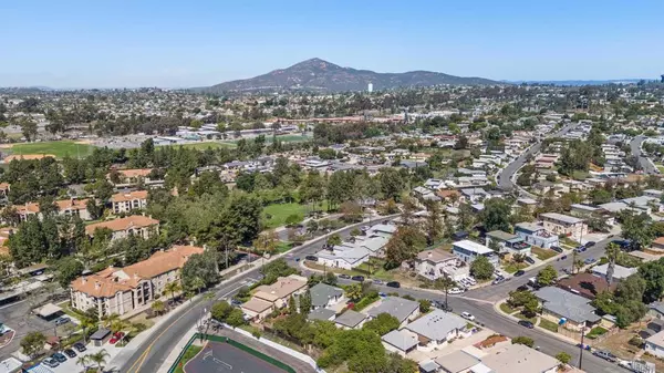La Mesa, CA 91942,9211 13 Earl St.