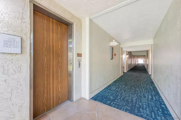 San Diego, CA 92128,12515 Oaks North Dr. #226