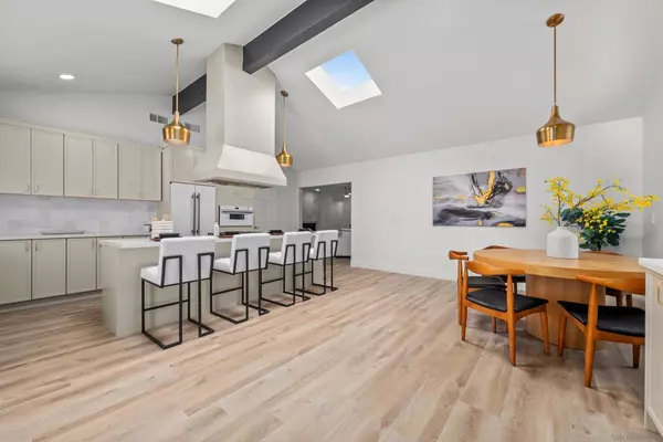 Bonita, CA 91902,3614 Hazelhurst Ct