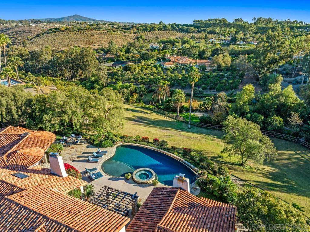 Rancho Santa Fe, CA 92067,17335 El Vuelo