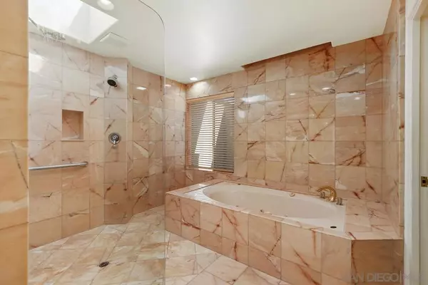 La Jolla, CA 92037,2606 Caminito Tom Morris