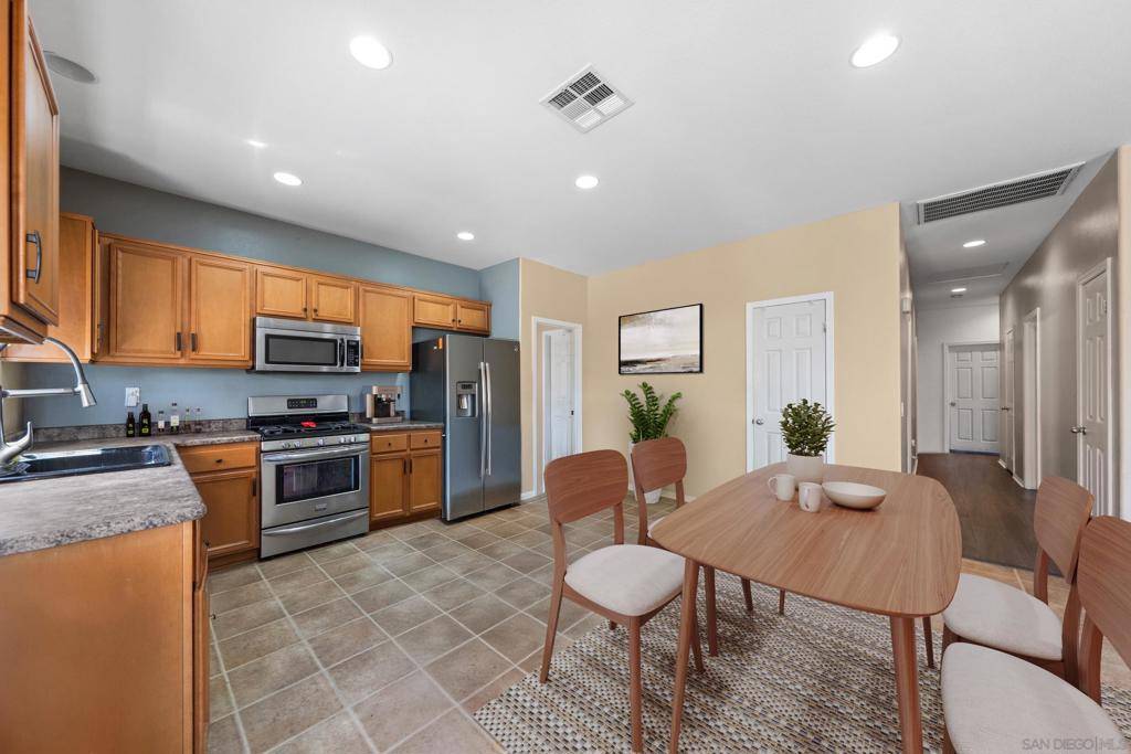 Menifee, CA 92584,33409 Mesolite Way
