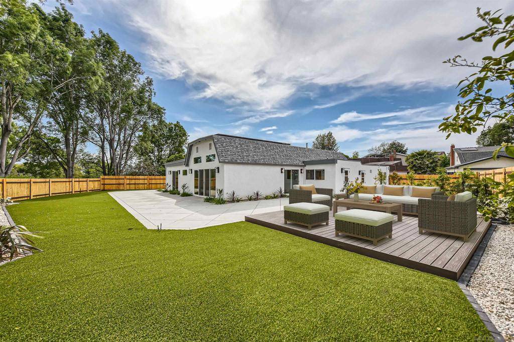 462 Via Arboles, San Marcos, CA 92069