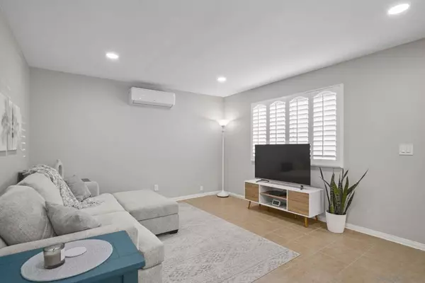 Oceanside, CA 92057,129 francesca