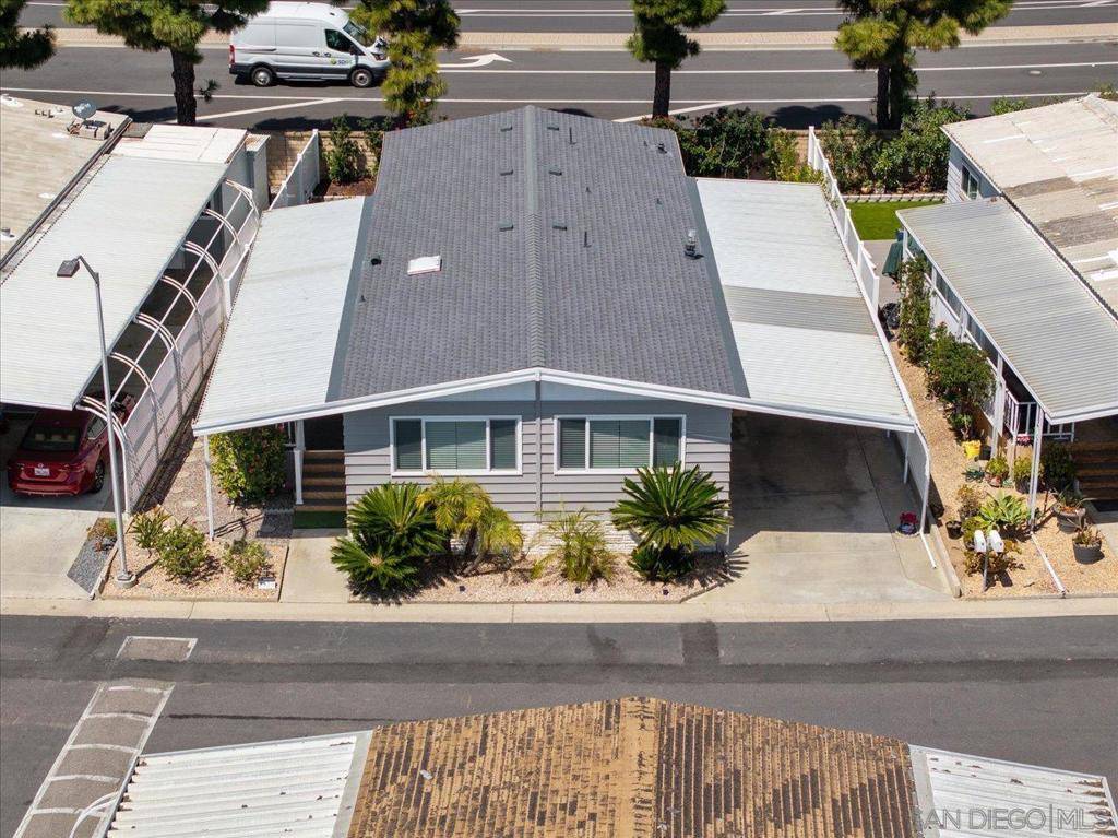 Carlsbad, CA 92011,7226 San Bartolo Street #204