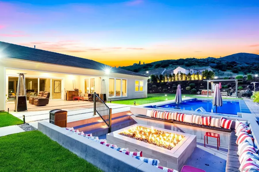 21992 Wilgen Rd, Escondido, CA 92029