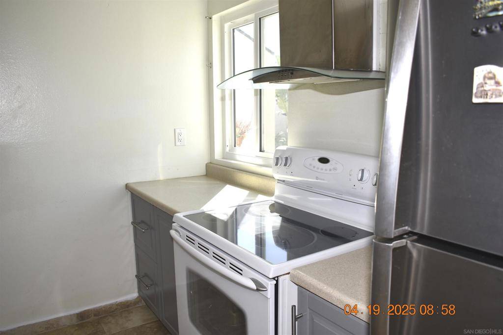 San Diego, CA 92111,4107 Mount Alifan Pl #E