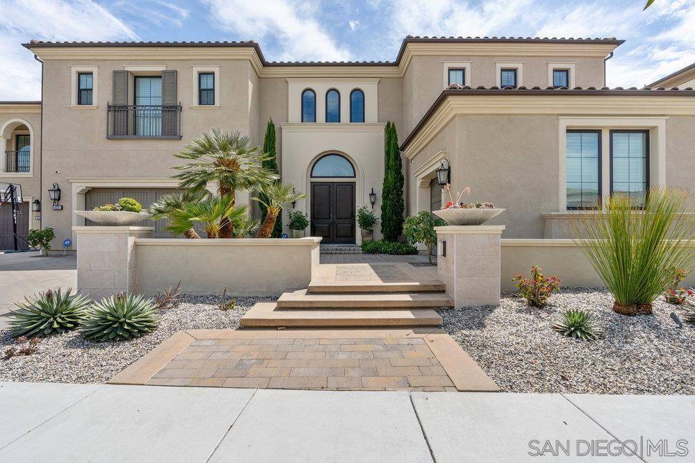 6131 Summit Crest Circle, San Diego, CA 92130
