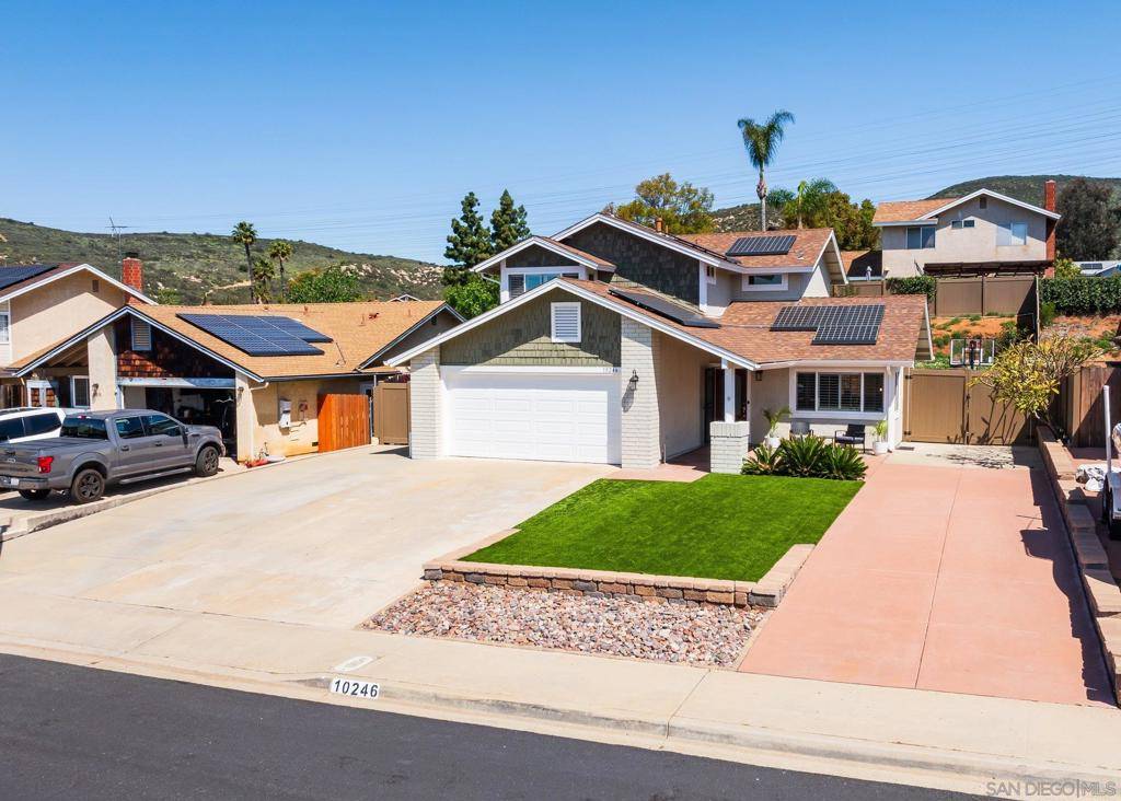 10246 Princess Joann Rd., Santee, CA 92071