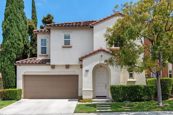 San Diego, CA 92130,13233 Petunia Way