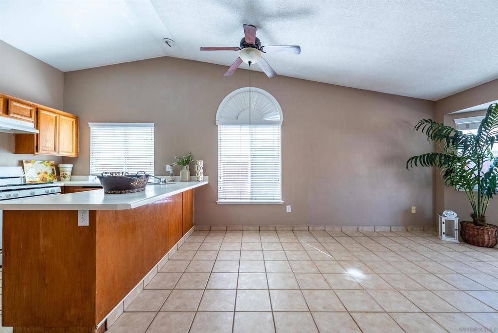 Brawley, CA 92227,909 Jennifer St