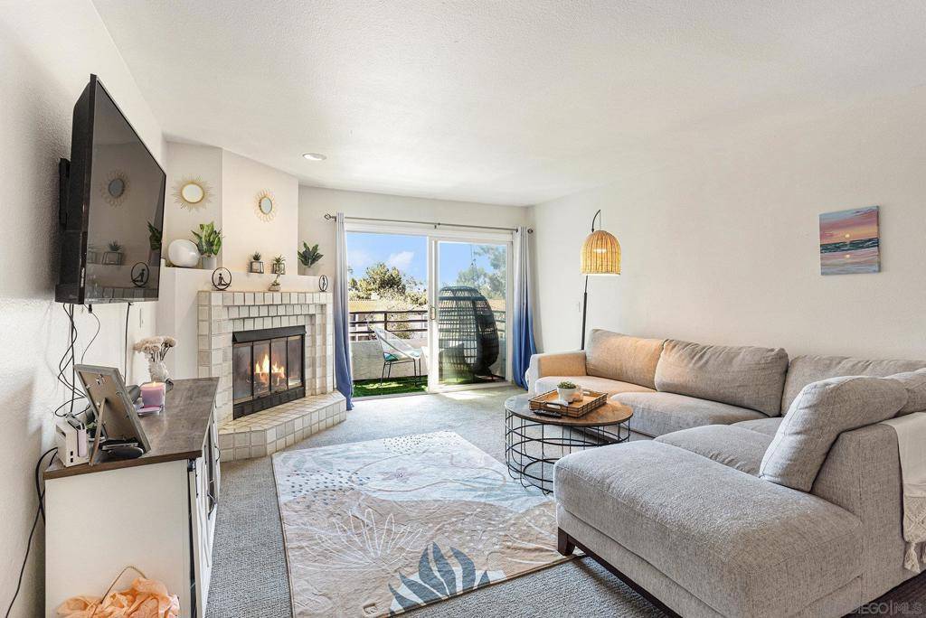 San Diego, CA 92109,4887 Bella Pacific Row #241