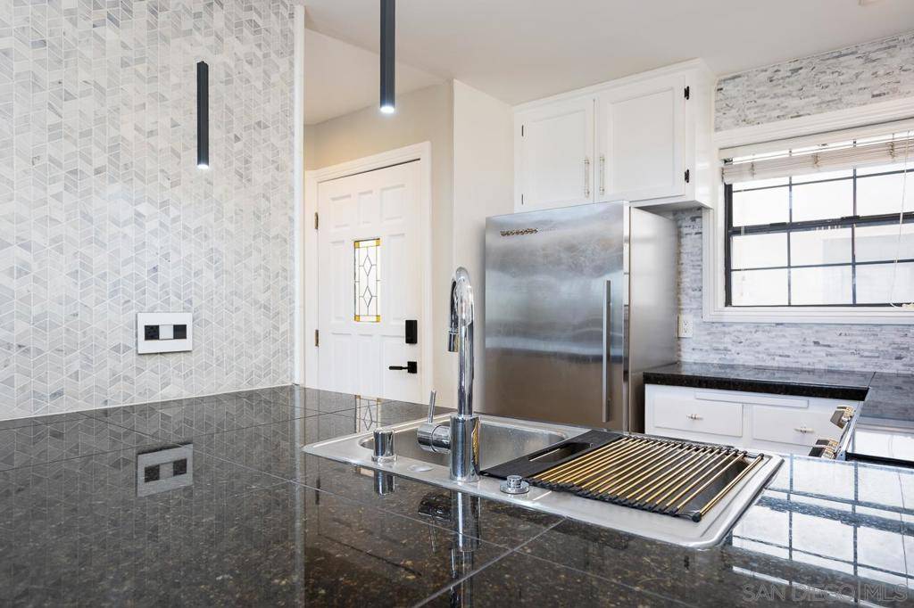 Imperial Beach, CA 91932,270 Dahlia Ave #22