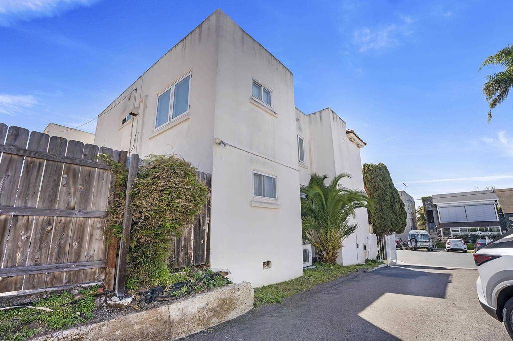San Diego, CA 92101,130 Ivy St