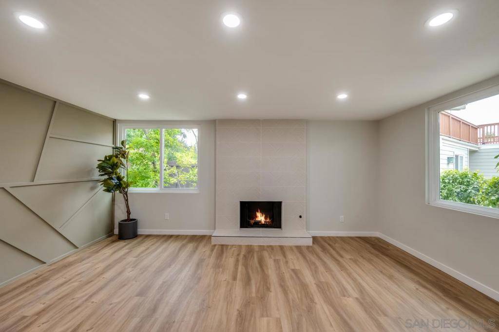 San Diego, CA 92120,6777 Deerwood Ct