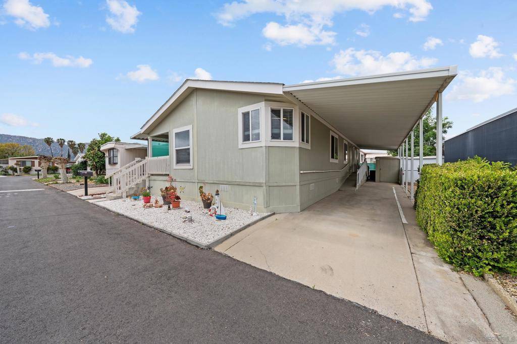 Lake Elsinore, CA 92530,31750 Machado St #SPC 83