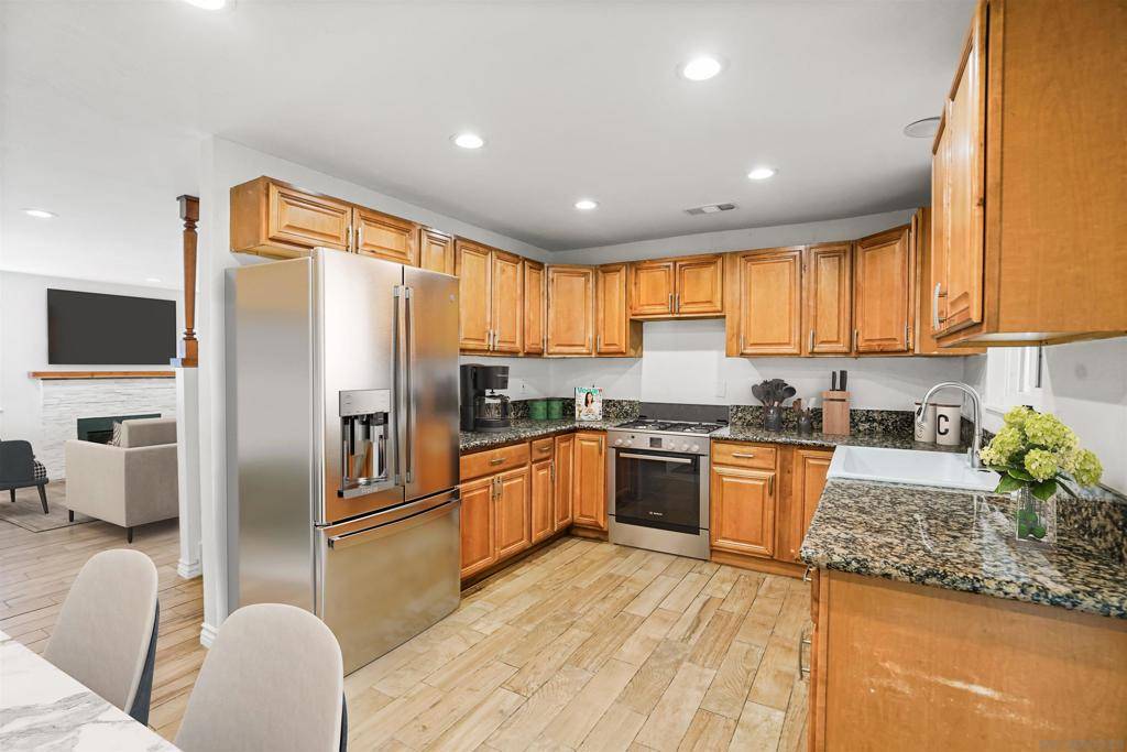 San Diego, CA 92114,7014 Tuther Way