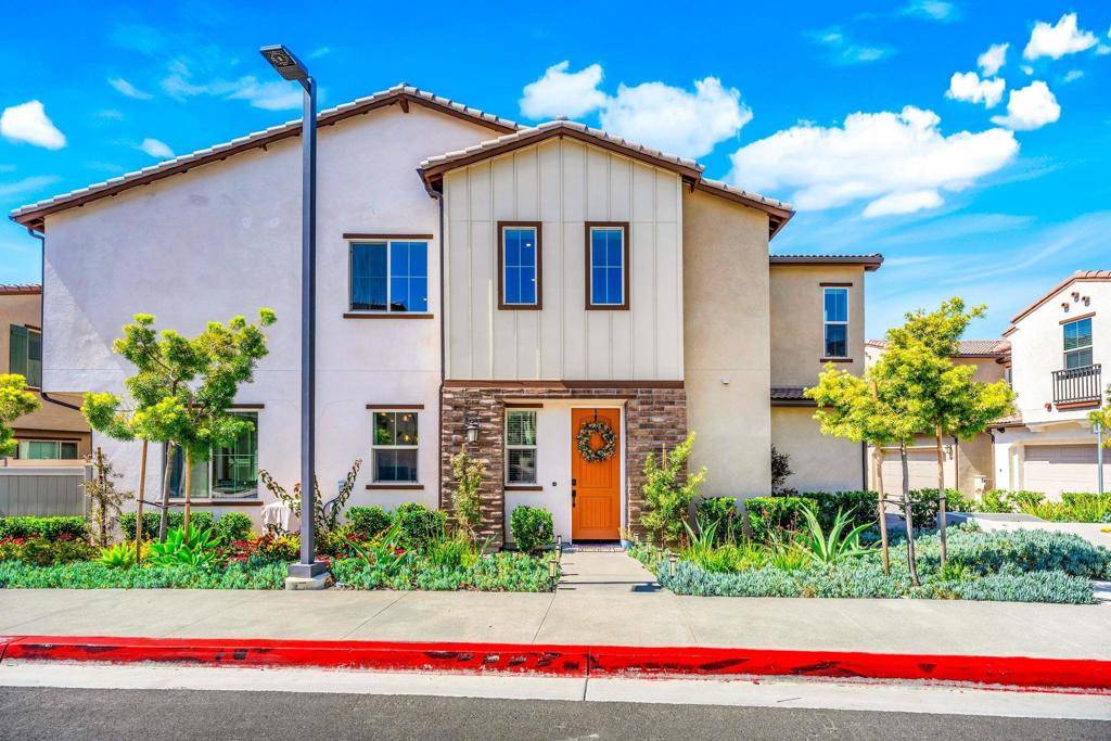 Oceanside, CA 92056,1743 Valley Oak Way