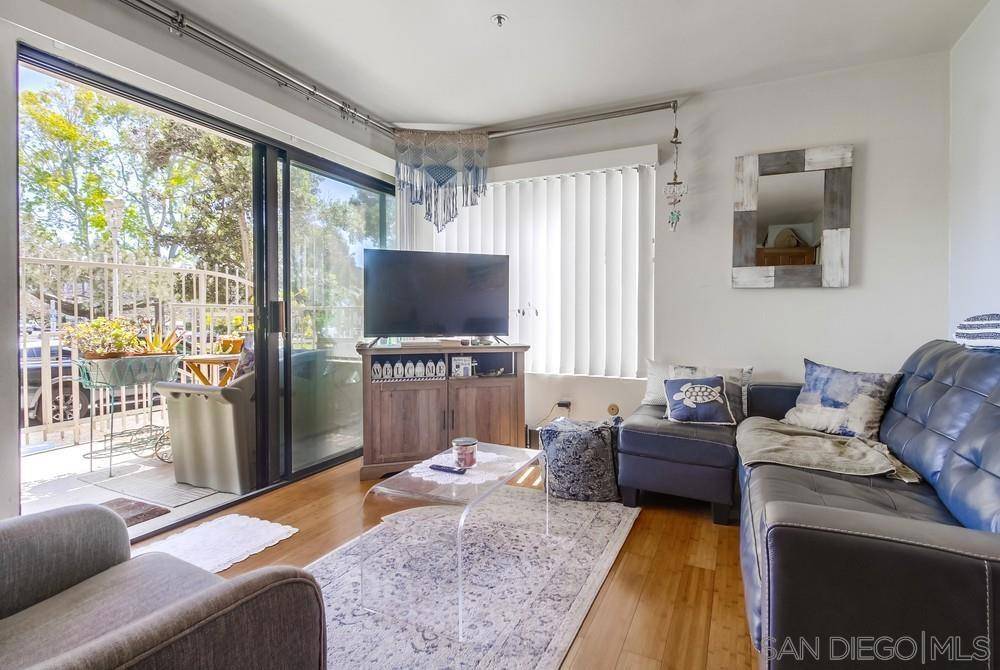 San Diego, CA 92109,1251 Parker Pl #1A