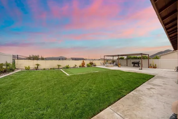 30886 Hawkscrest Dr,  Winchester,  CA 92596