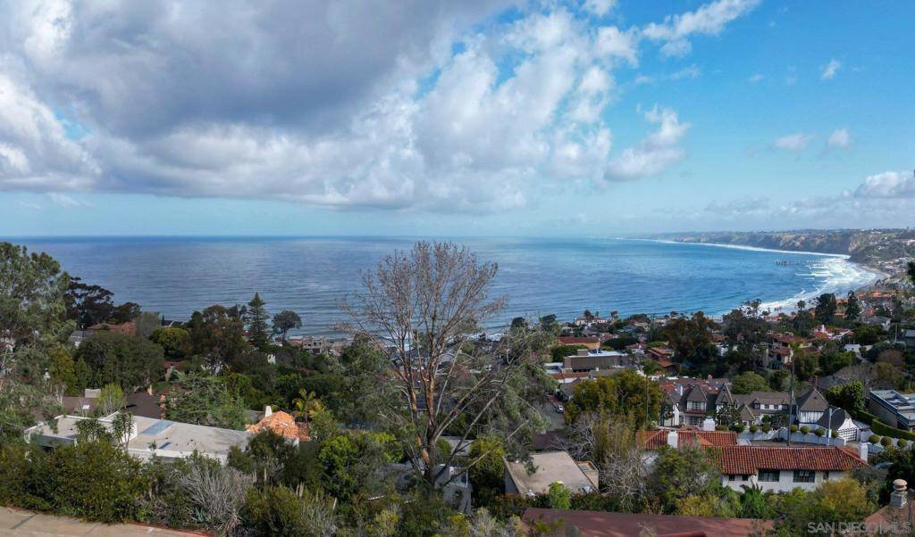 La Jolla, CA 92037,42 Castellana Rd