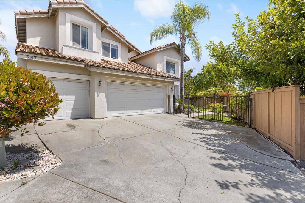 657 Cantara Ln, Vista, CA 92081