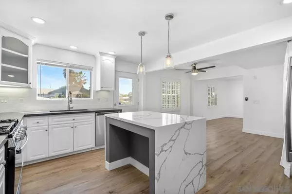La Mesa, CA 91941,4003 Paula Street