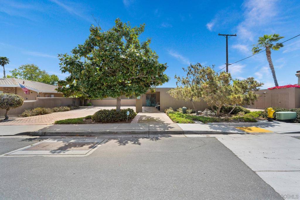 San Diego, CA 92110,2195 Hayden Way