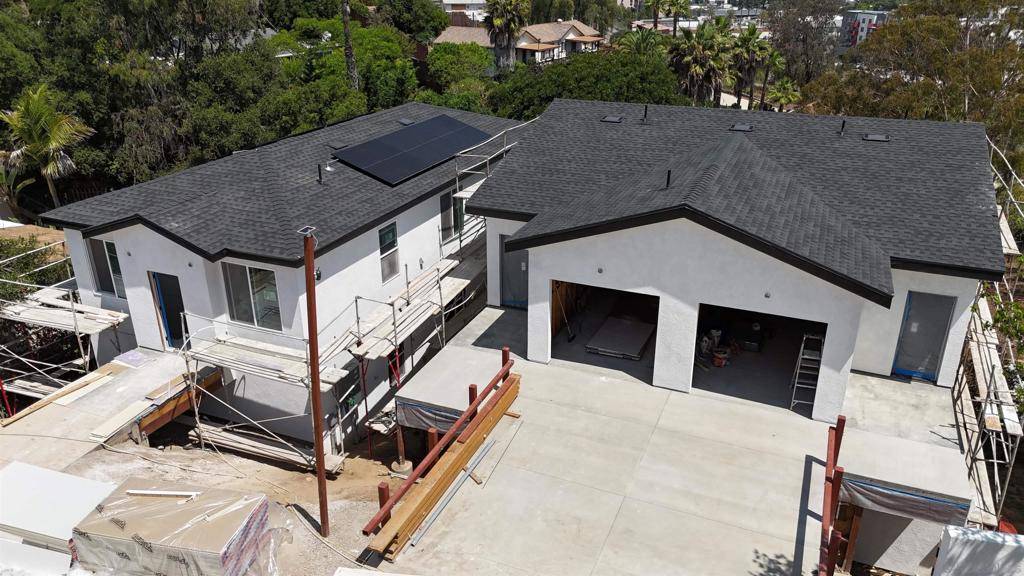 490 Lado De Loma Dr #1-4, Vista, CA 92083