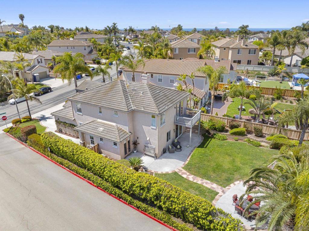 Carlsbad, CA 92011,1266 Mariposa Rd