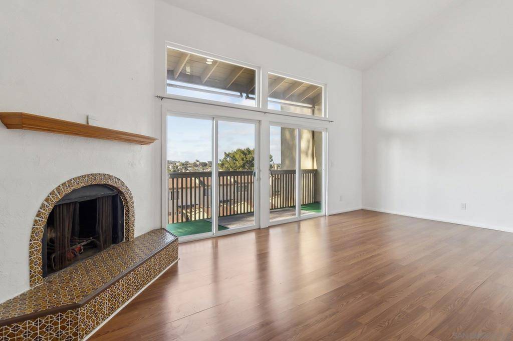 La Mesa, CA 91942,7700 Parkway Dr #48