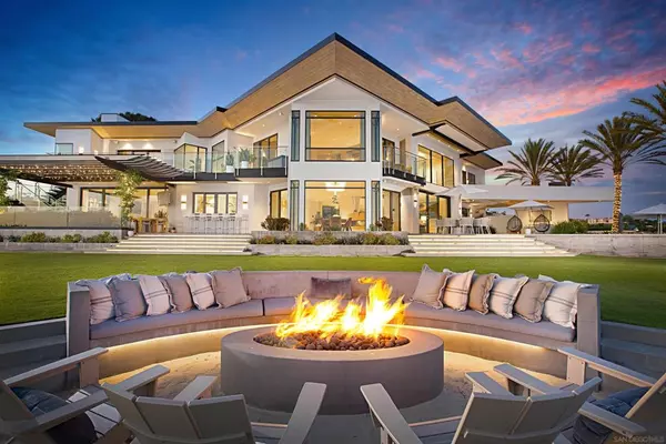 La Jolla, CA 92037,5416 Candlelight Dr