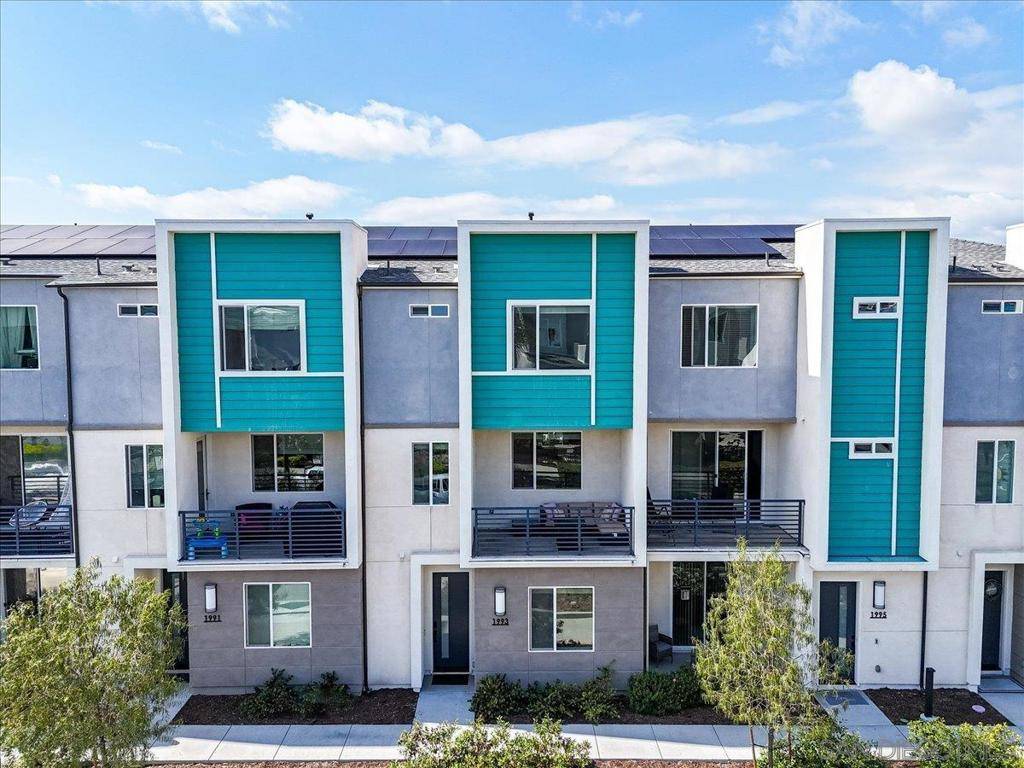 1993 Strata, Chula Vista, CA 91915