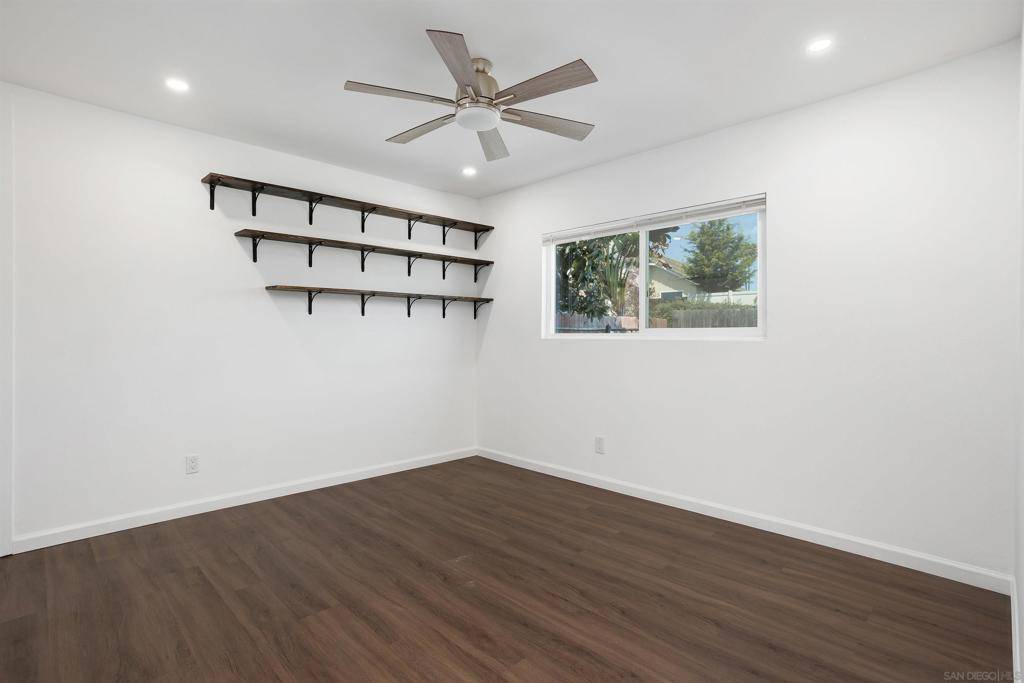 Oceanside, CA 92057,4662 Calle del Palo