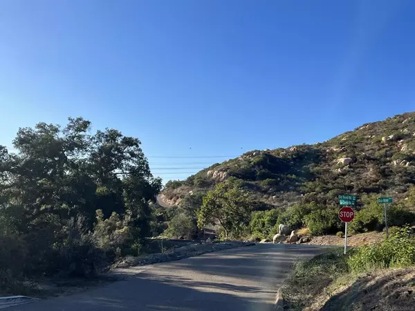 El Cajon, CA 92021,0 La Cresta Rd 2