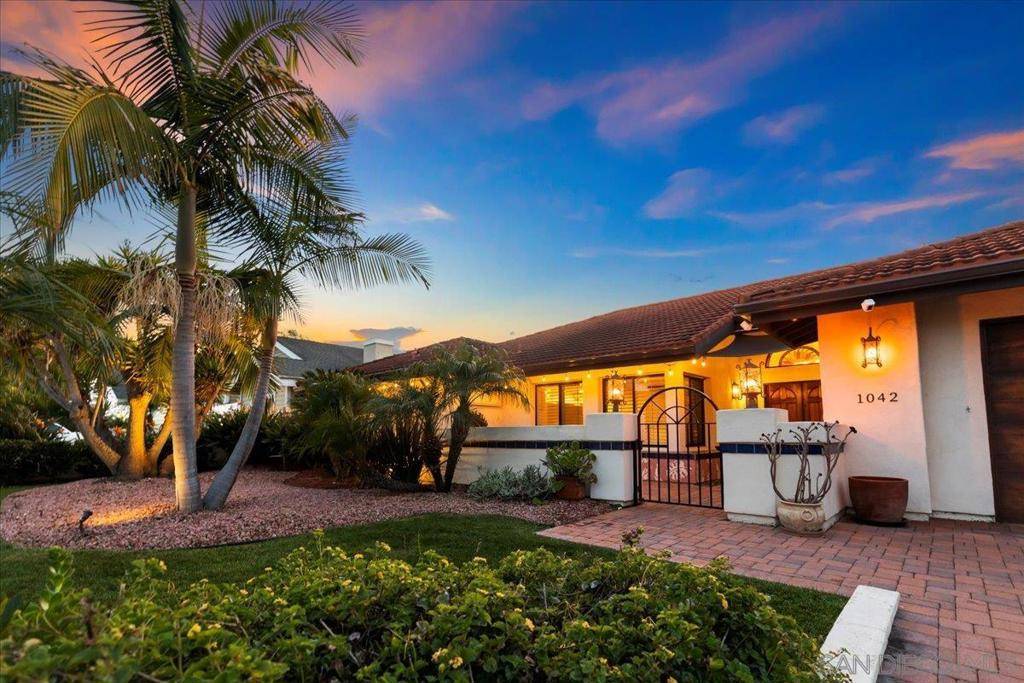 1042 La Sombra Dr, San Marcos, CA 92078