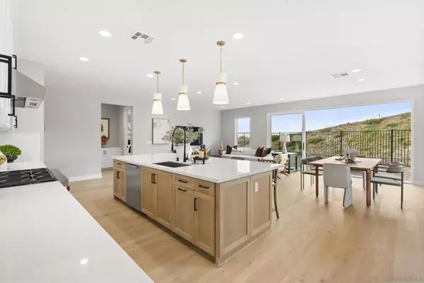 San Marcos, CA 92069,1238 Topanga Dr